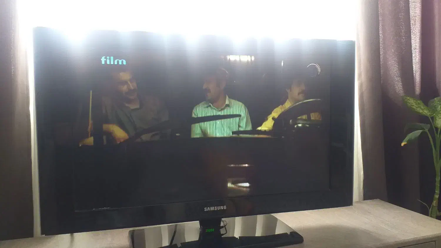 تلویزیون 32|تلویزیون و پروژکتور|محمدیه-قزوین, |دیوار