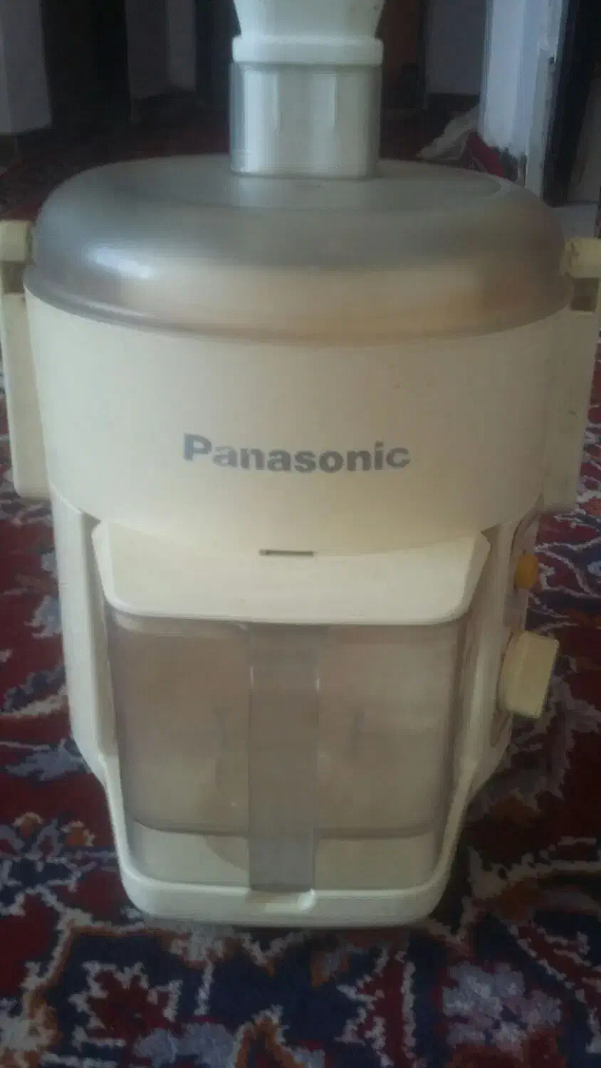 ابمیوه گیری|آبمیوهگیر و آبمرکباتگیر|گلبهار, نوبهار|دیوار