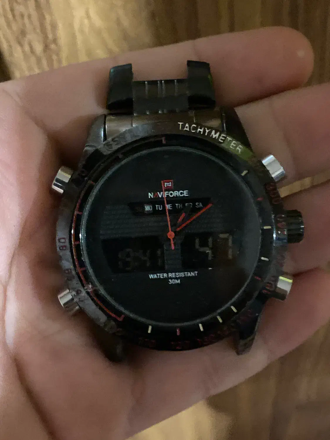 ساعت|ساعت|رشت, سعدی (تختی)|دیوار