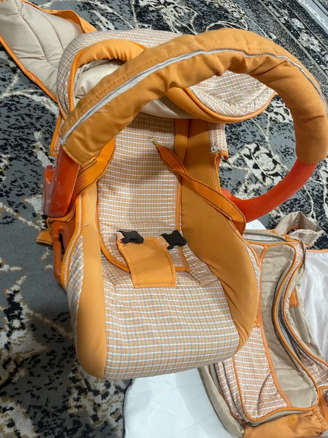 کریر زیر قیمت|کالسکه و لوازم جانبی|سبزوار, رضوان|دیوار