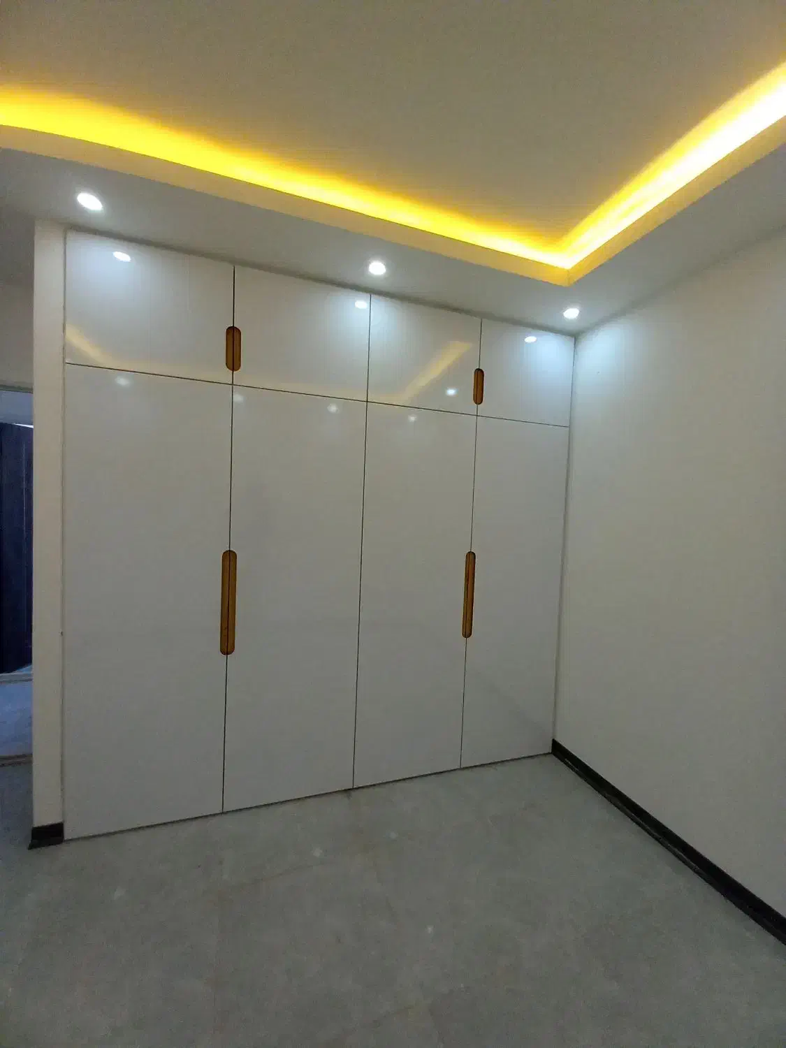 کابینت و کمد|خدمات پیشه و مهارت|رزن, |دیوار