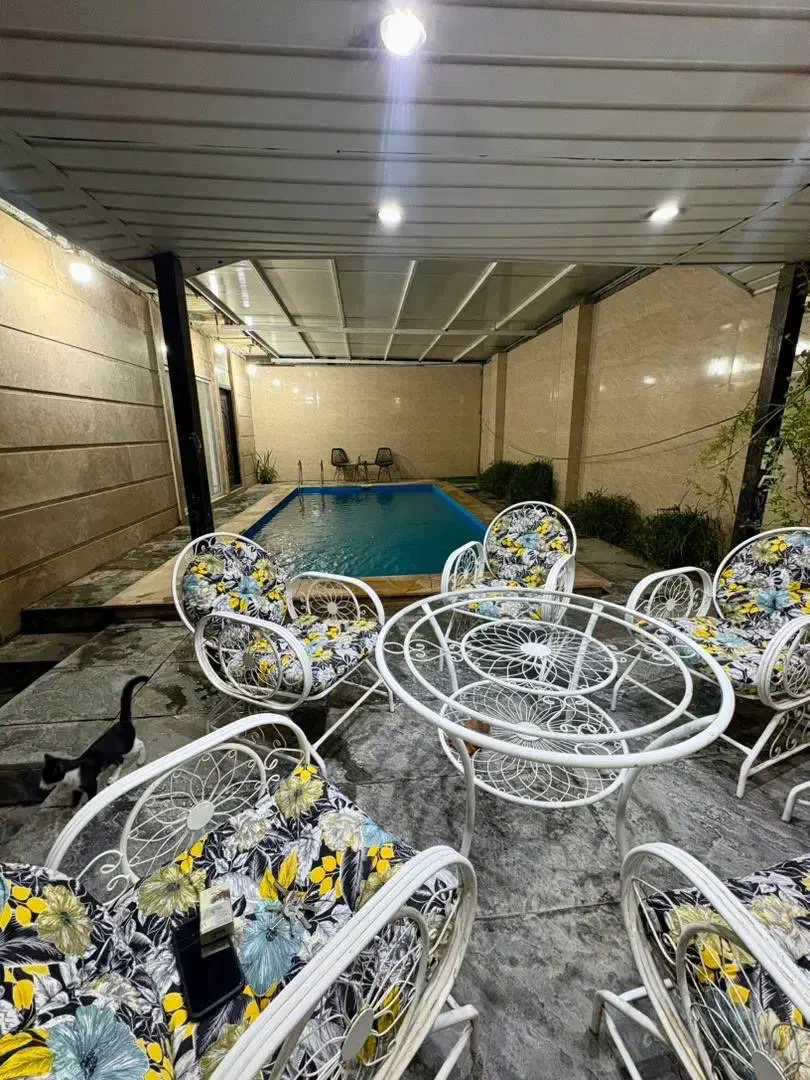 ویلا با استخر سرپوشیده آب گرم|اجارهٔ کوتاه‌مدت ویلا و باغ|کرج, ساماندهی|دیوار