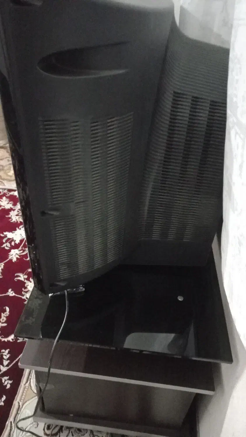 تلویزیون و میز تلویزیون|تلویزیون و پروژکتور|شهریار, شهرک وائین|دیوار