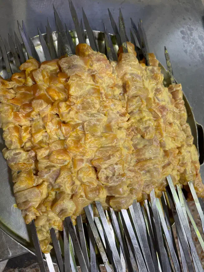 کارگر ساده جهت کار در رستوران|استخدام خدمات فروشگاه و رستوران|ازنا, |دیوار