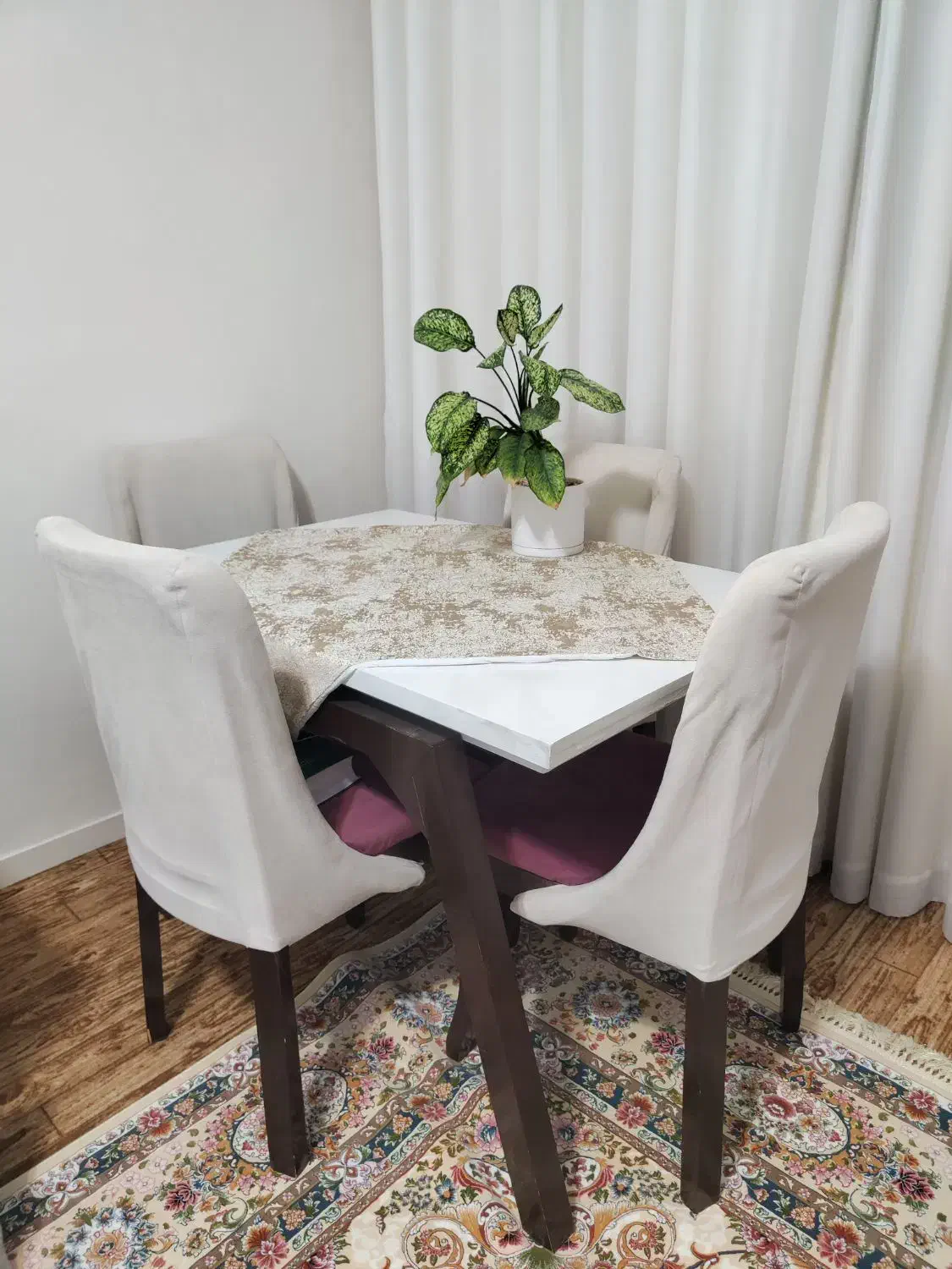 میز و صندلی غذاخوری|میز و صندلی غذاخوری|فردیس, فردیس|دیوار