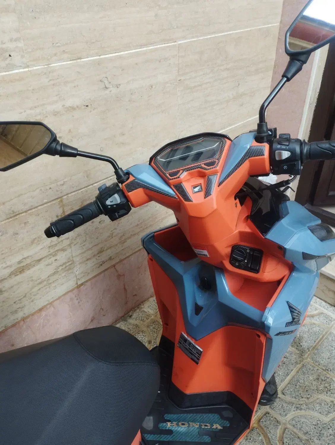 موتور سیکلت کیلیک150|موتورسیکلت|اندیشه, اندیشه فاز ۳|دیوار