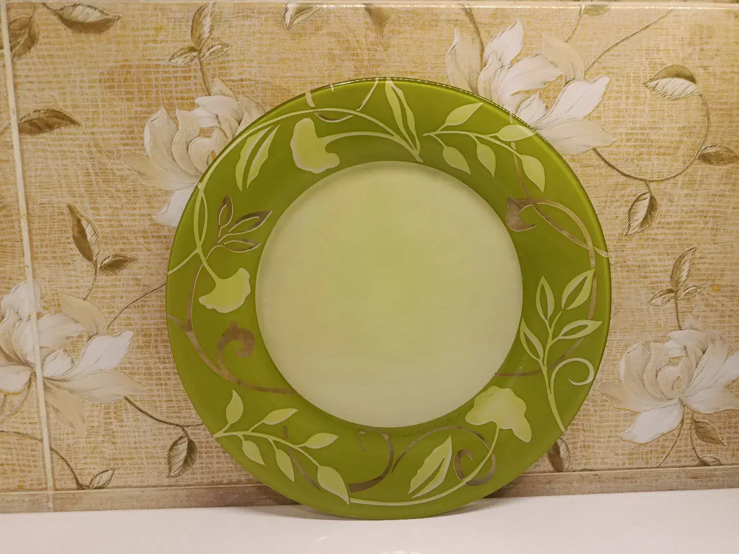 فروش ۱۲ عدد بشقاب|ظروف سرو و پذیرایی|ازنا, |دیوار