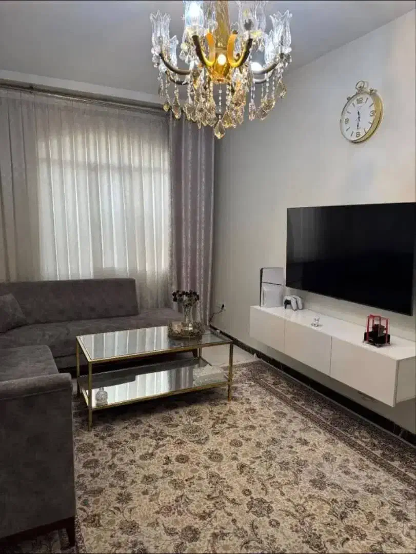 آپارتمان62مترفول/آسانسور/پارکینگ موتور/انباری