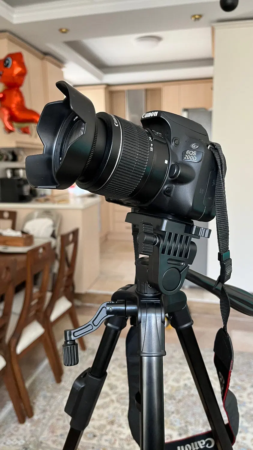 دوربین Canon 200D وایفایدار/با تجهیزات|دوربین عکاسی و فیلمبرداری|تهران, فدک|دیوار