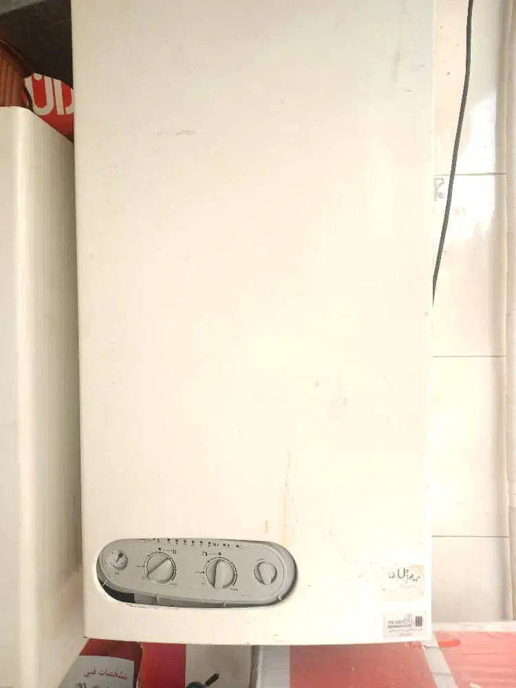 فروش و خرید پکیج سالم و خراب|آبگرمکن، پکیج، شوفاژ|تهران, فلسطین (میدان انقلاب)|دیوار