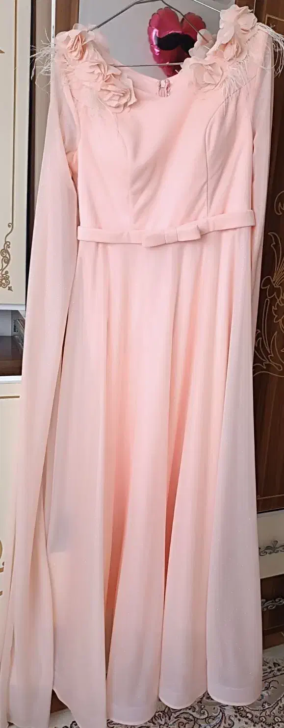 لباس مجلسی|لباس|اسفراین, |دیوار