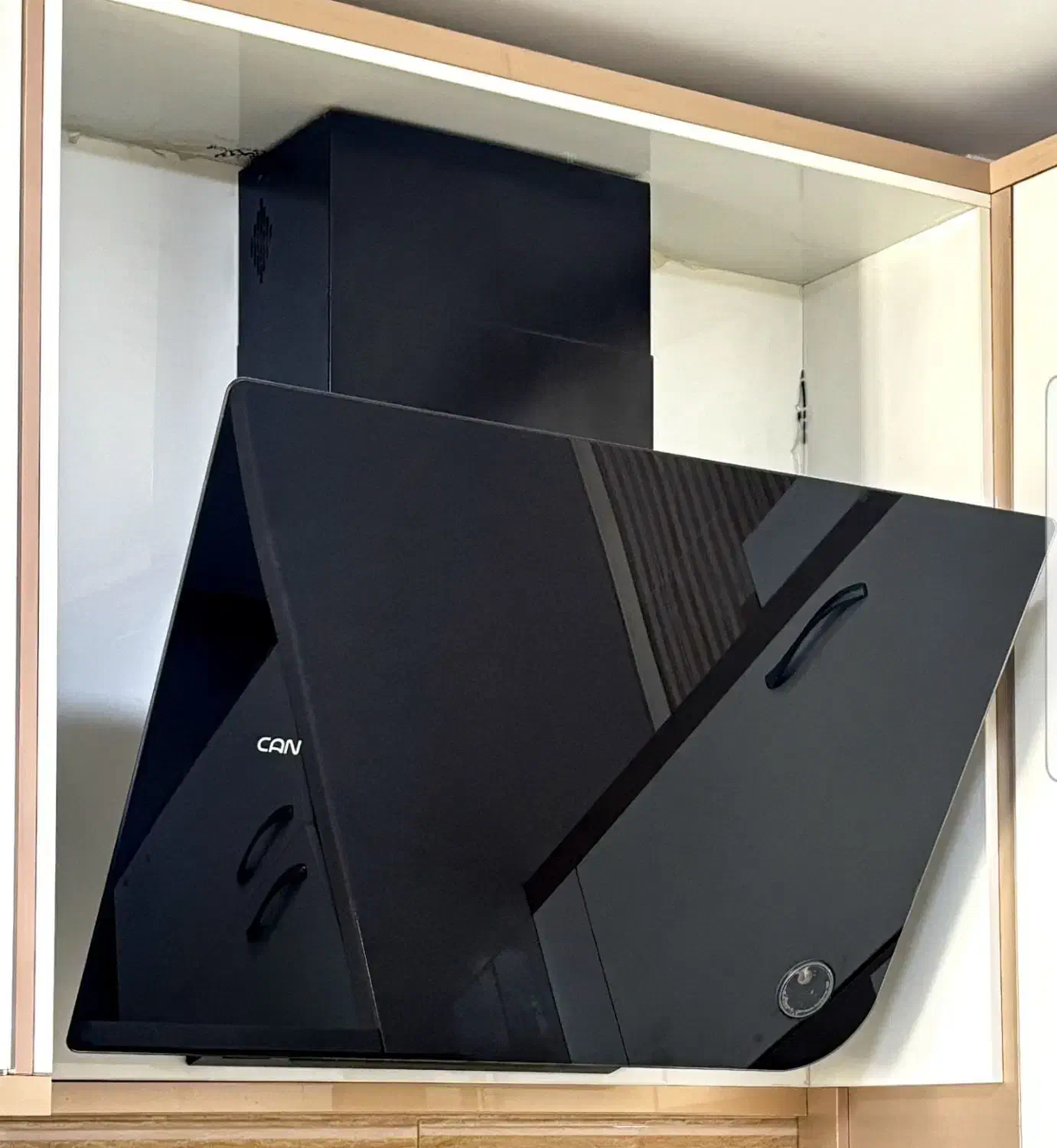 هود کن|هود|رباطکریم, رباطکریم|دیوار