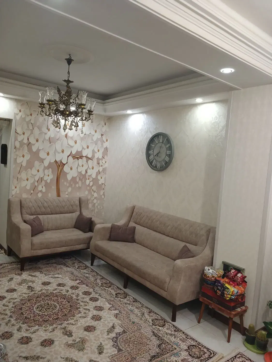 فرش ۶ متری و ۴ متری|فرش|تهران, آهنگران (سراسیاب دولاب)|دیوار