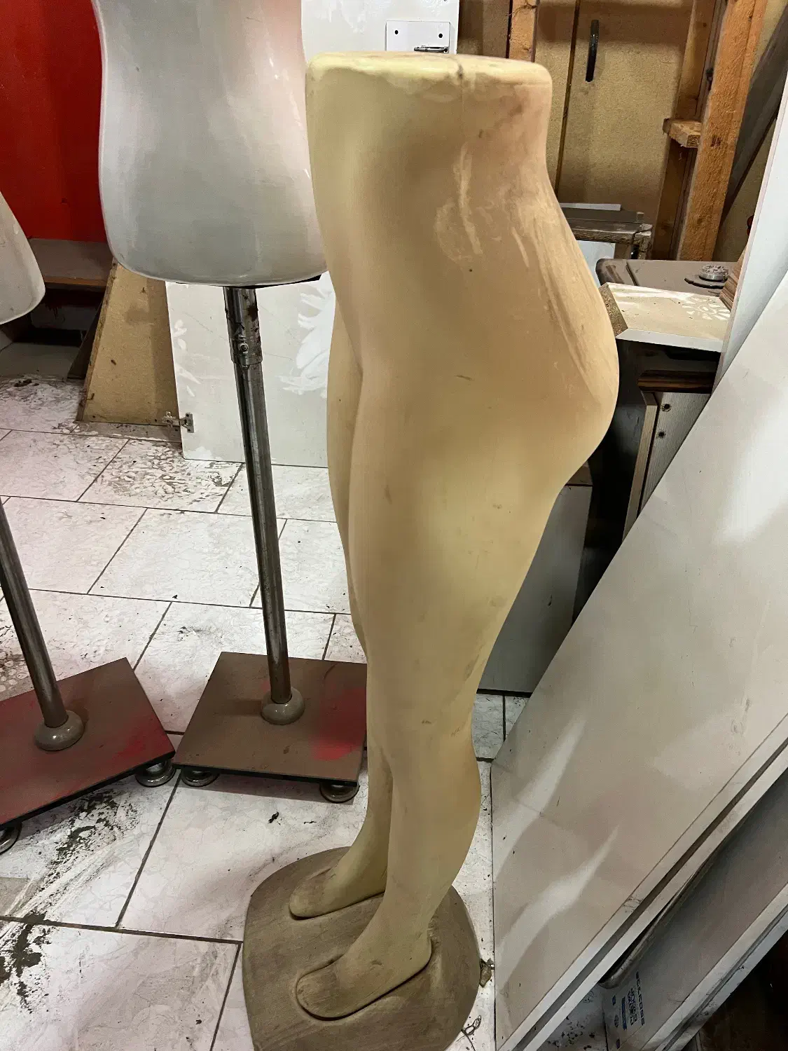 تمامی وسایل فروشگاه بفروش میرسد|فروشگاه و مغازه|رشت, فخب|دیوار