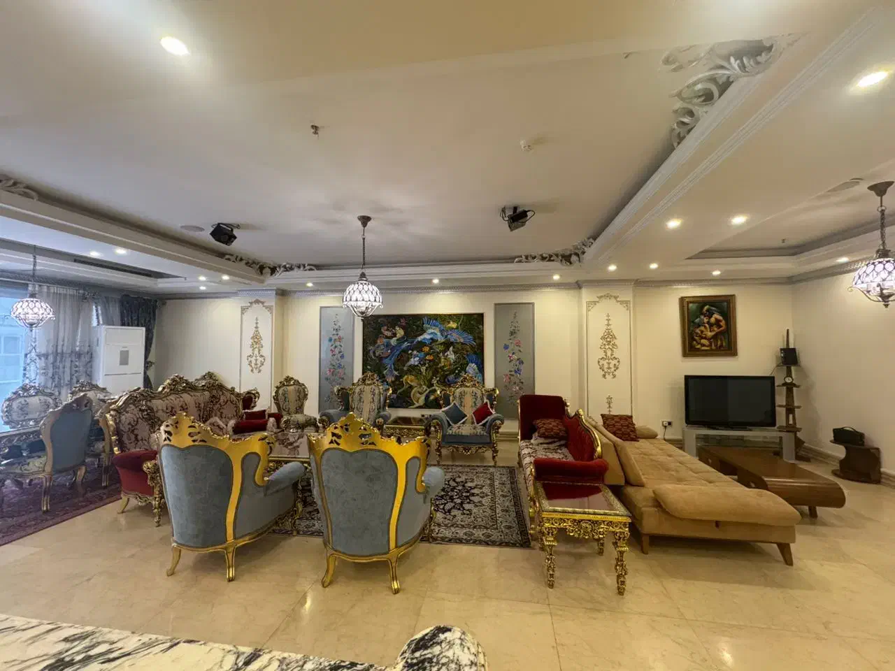 190متر ۳خ رهن کامل سعادت آباد