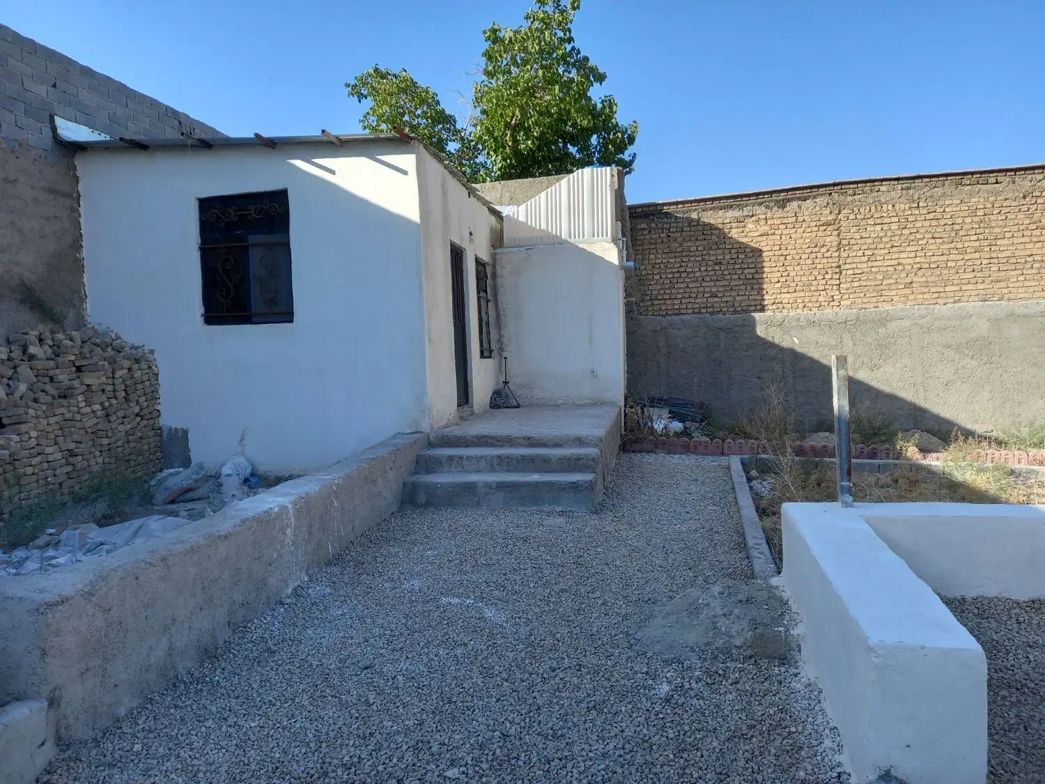 ۹۵۰متر دیوارکشی با عرصه وعیان کرشت پردیس|فروش زمین و ملک کلنگی|ری, شهید غیوری (ابن باویه)|دیوار