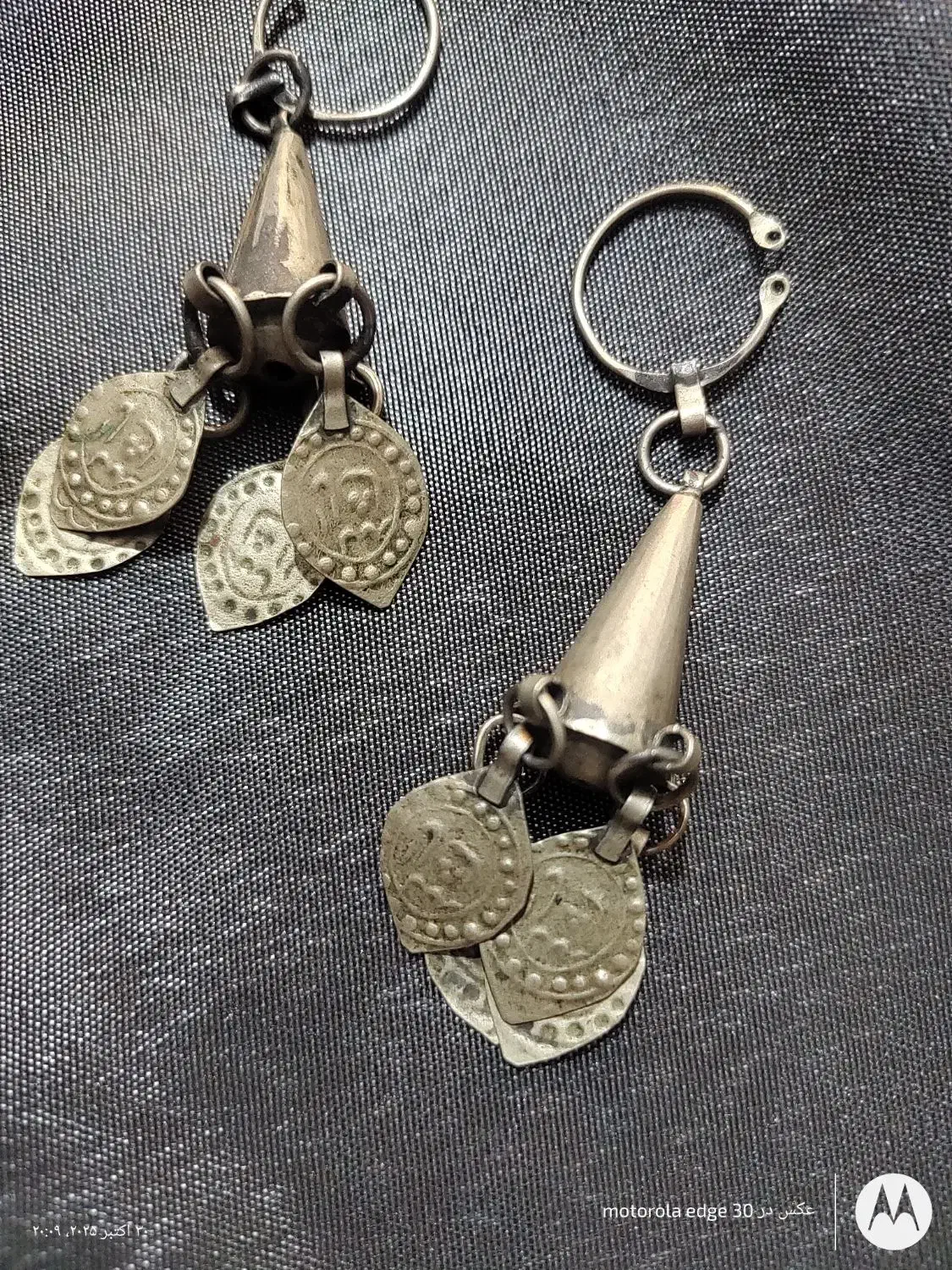 گوشواره قدیمی|کلکسیون اشیاء عتیقه|چالوس, |دیوار