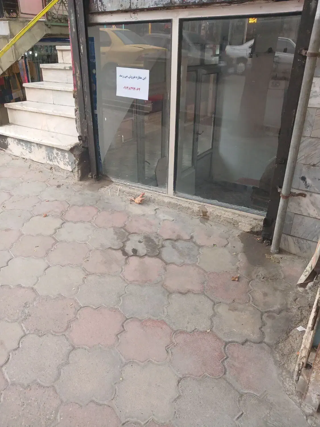 یک باب مغازه در پاساژ ولیعصر بالاتر از بانک رفاه|فروش مغازه و غرفه|گرمی, |دیوار