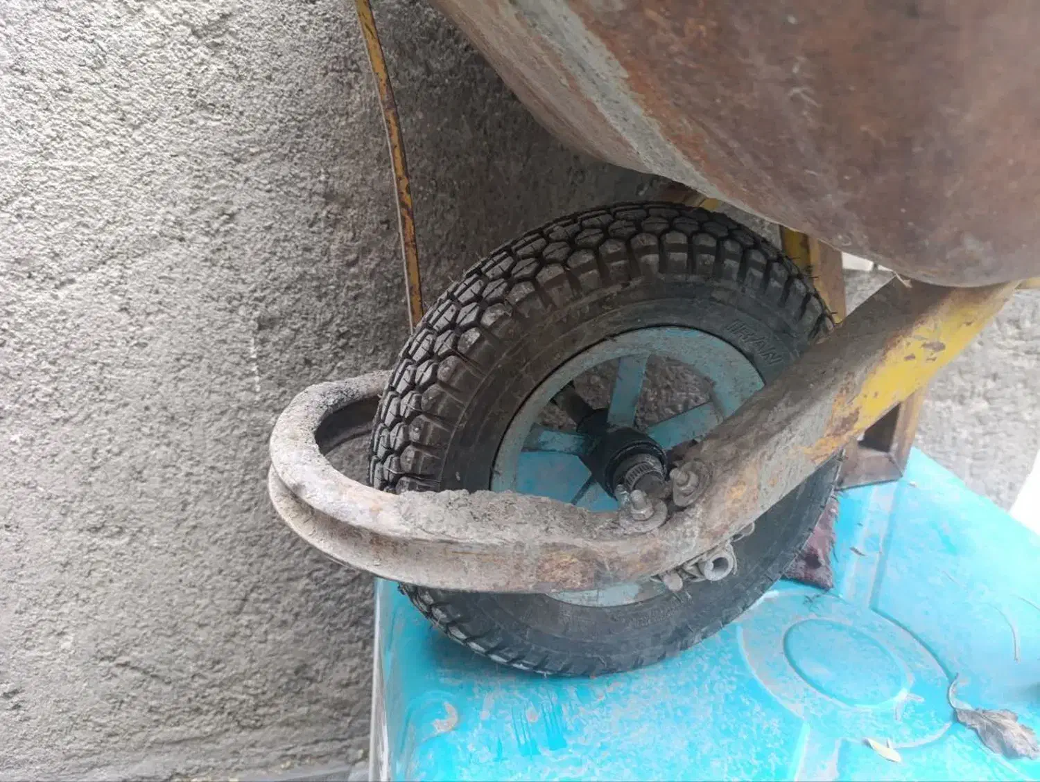 فرغون|ابزارآلات|مشهد, شهرک امام هادی (شهرک غرب)|دیوار