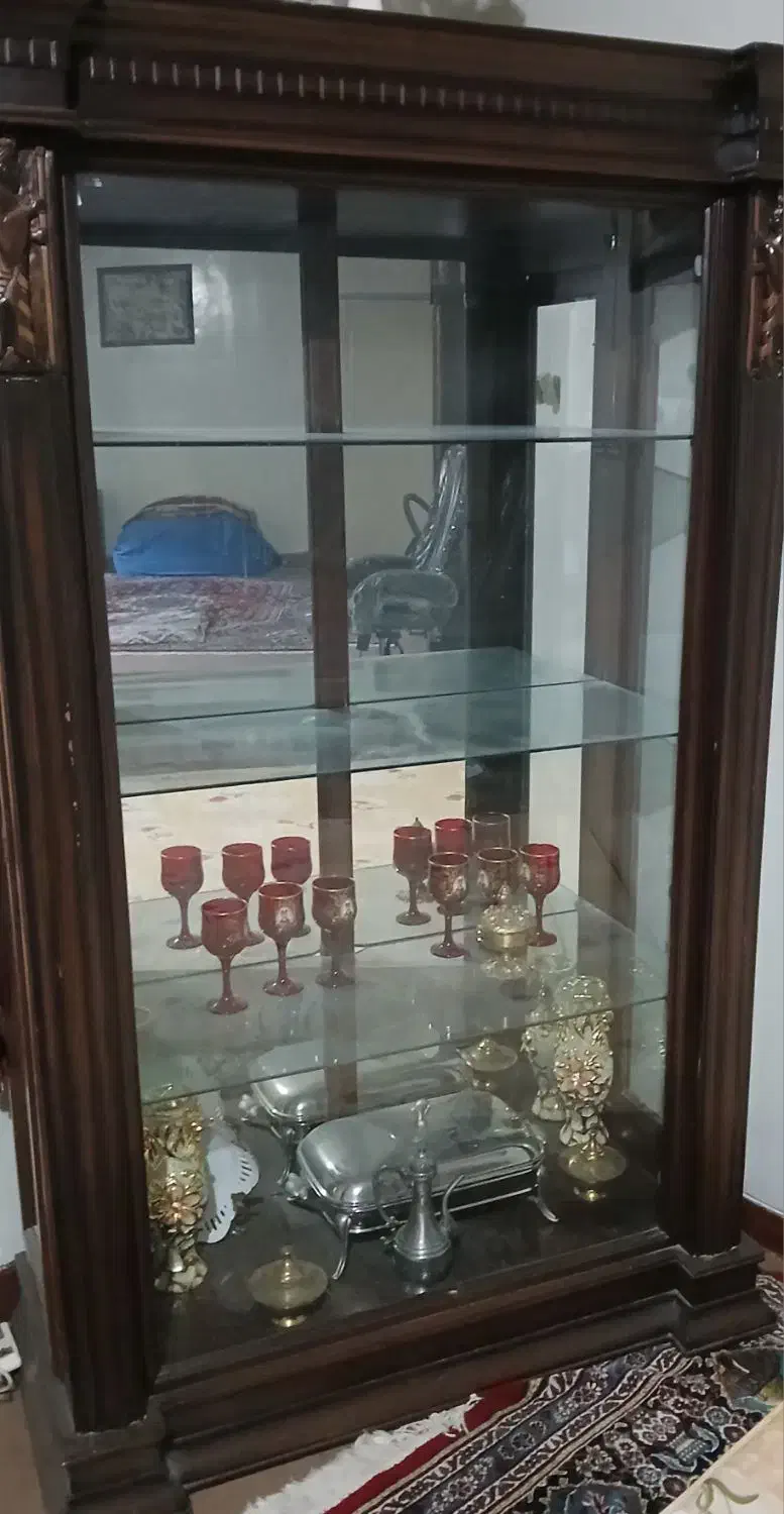 تعدادی وسایل خونه|تخت و سرویس خواب|شاهینشهر, کوی مهدیه|دیوار