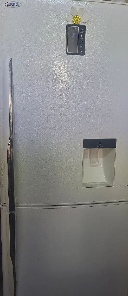 یخچال فریزر درحد نو|یخچال و فریزر|بروجن, |دیوار