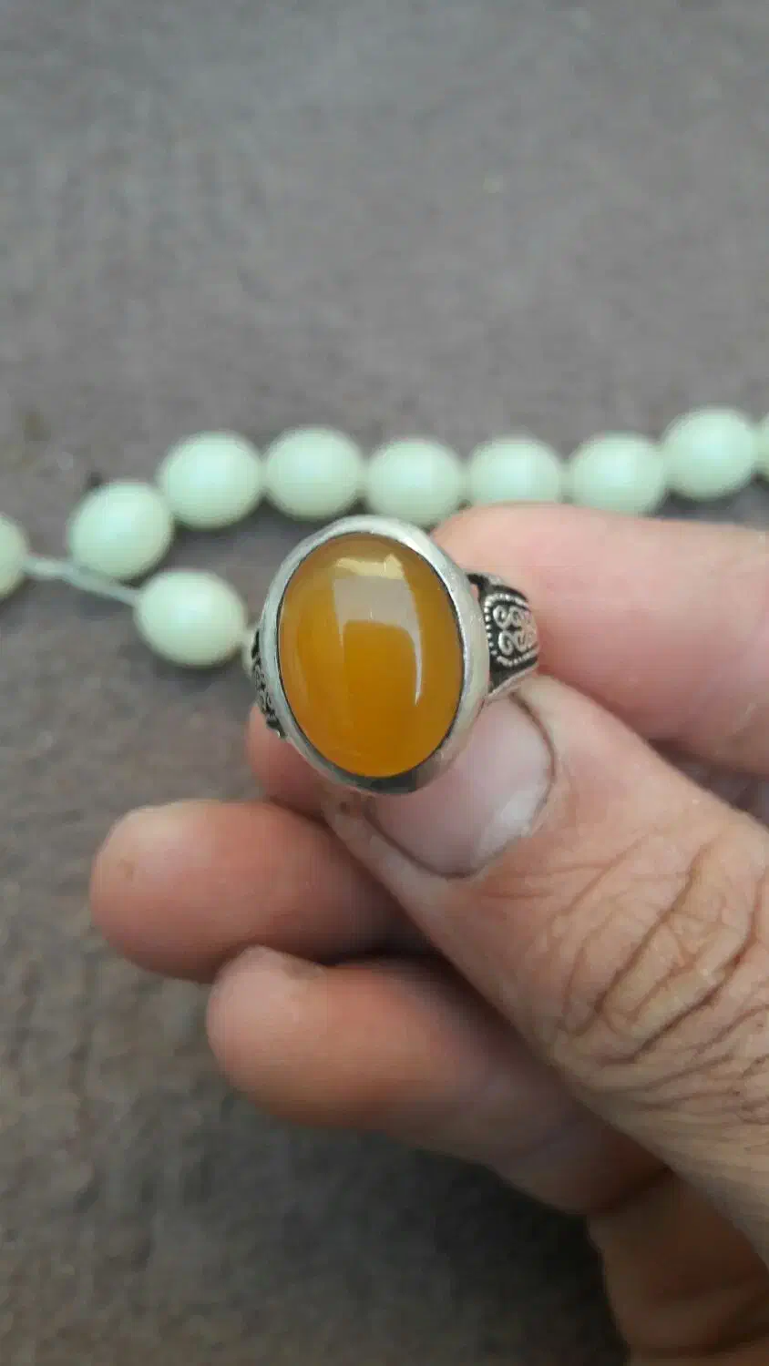 انگوشتر قدیمی نقره اصل|کلکسیون اشیاء عتیقه|قم, نخودی|دیوار