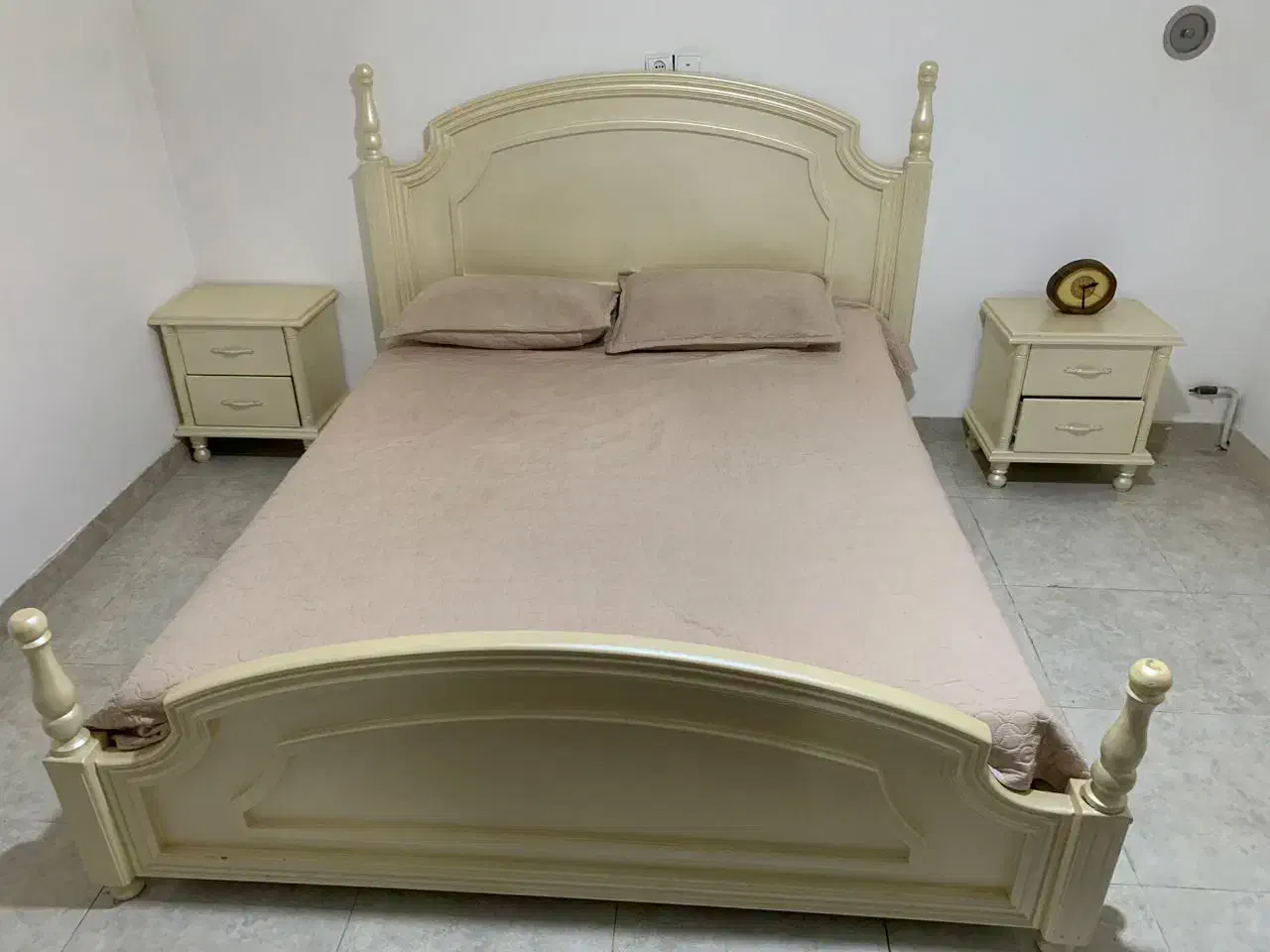 سرویس تخت خواب|تخت و سرویس خواب|سمنان, |دیوار