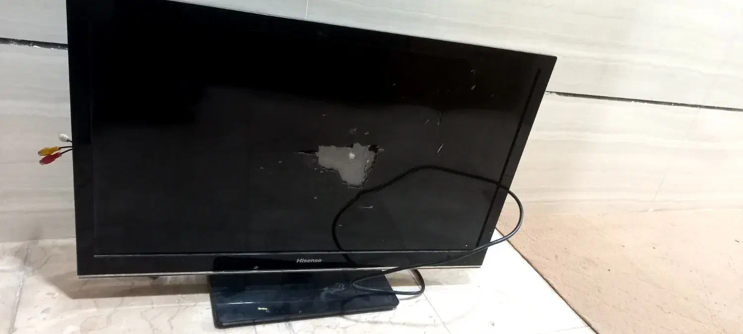 ال سی دی پنل شکسته|تلویزیون و پروژکتور|اصفهان, درب سیبه علیا|دیوار