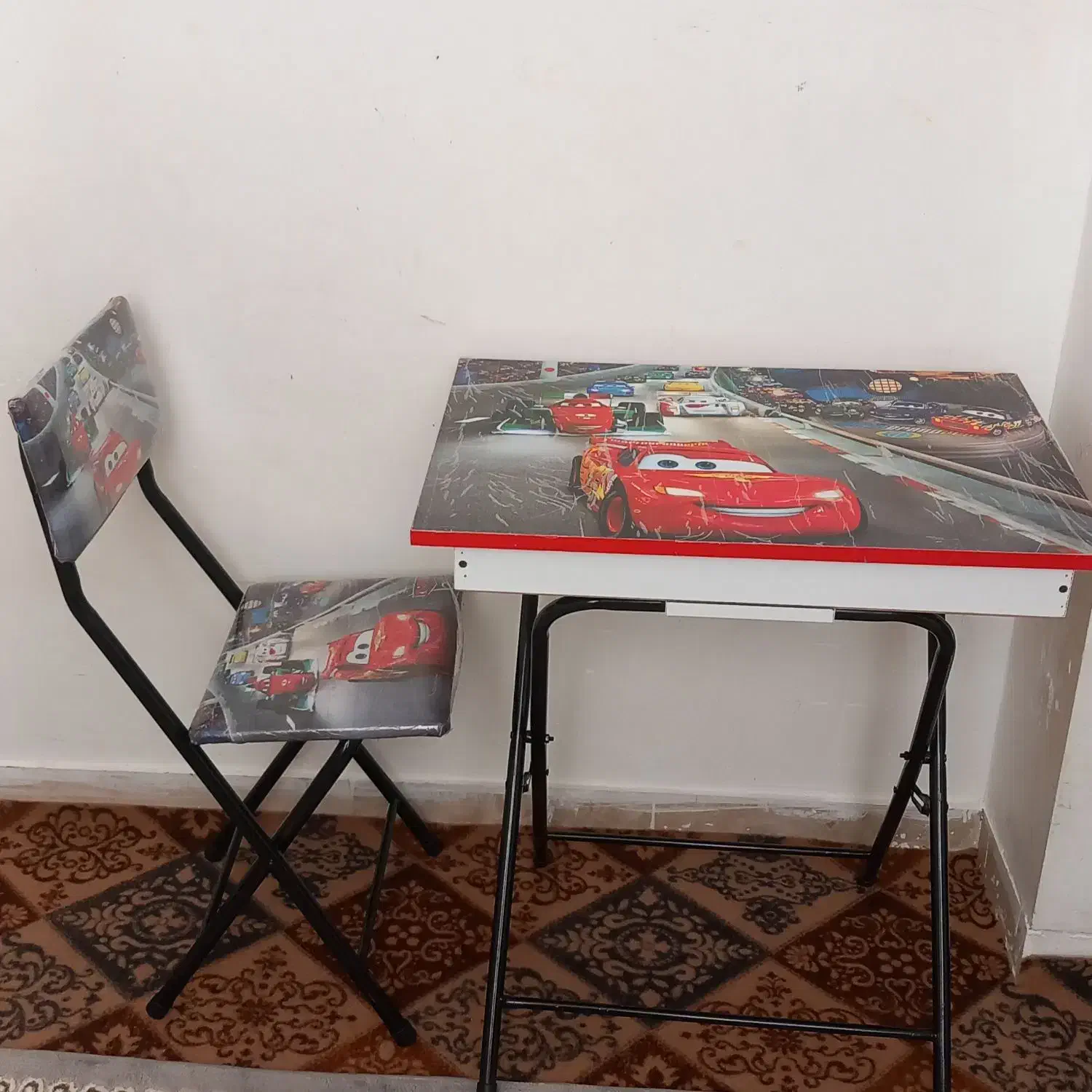 میزتحریرسالم و نو باکس دار|میز تحریر و کامپیوتر|اسلام‌‌آباد غرب, |دیوار