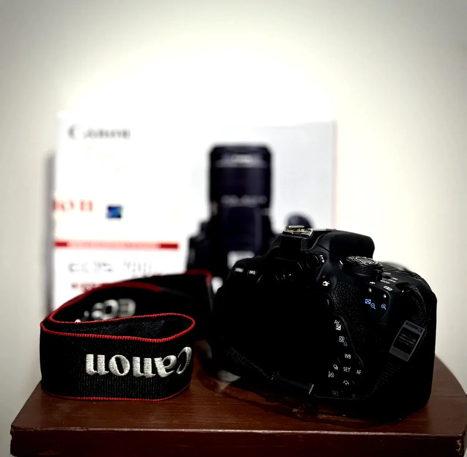 دوربین canon 700d درحد نو|دوربین عکاسی و فیلمبرداری|کرج, کوی مدرس|دیوار