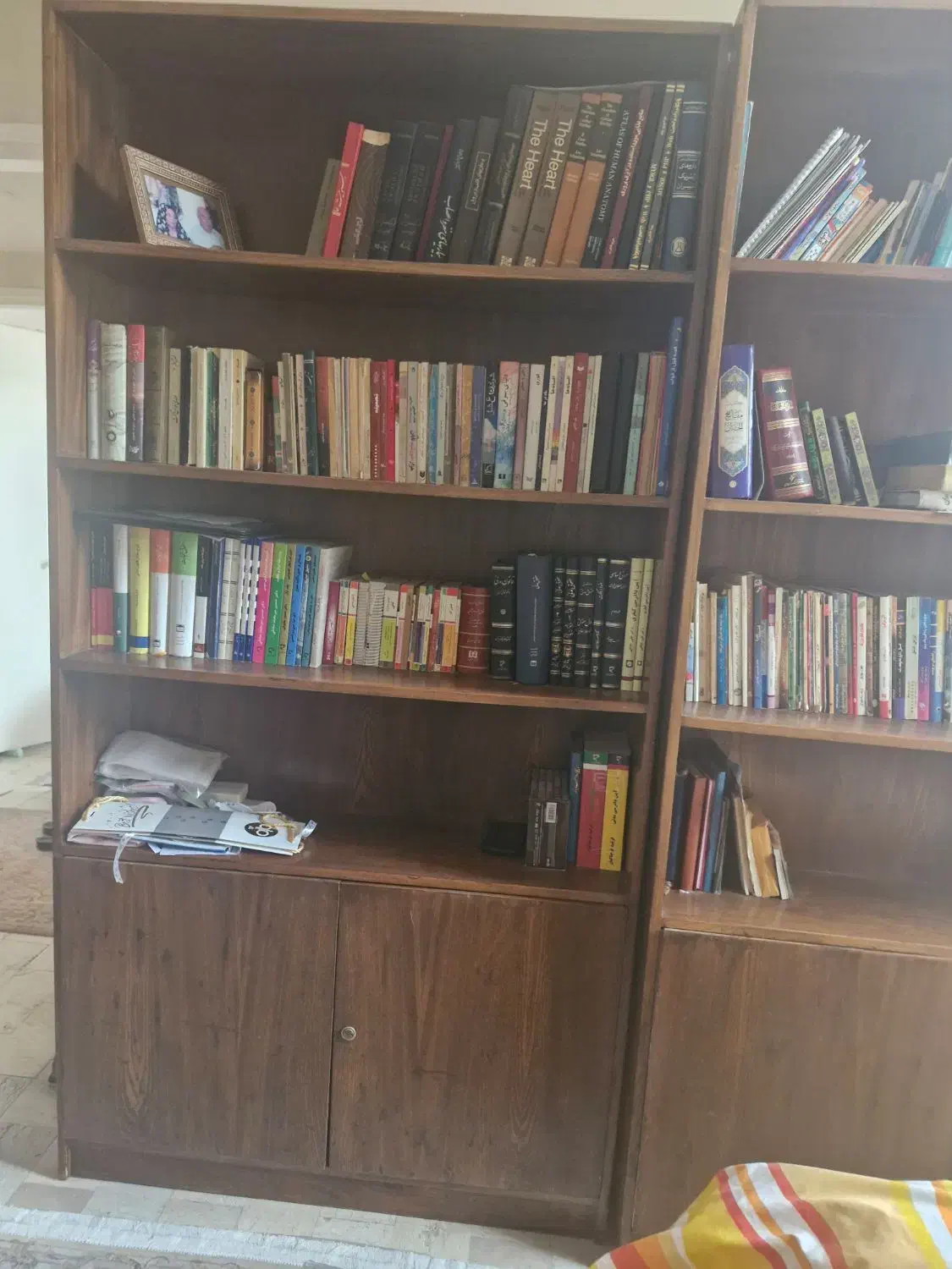 کتابخانه چوب گردو یک جفت|کتابخانه، شلف، قفسه‌های دیواری|تهران, قلهک|دیوار