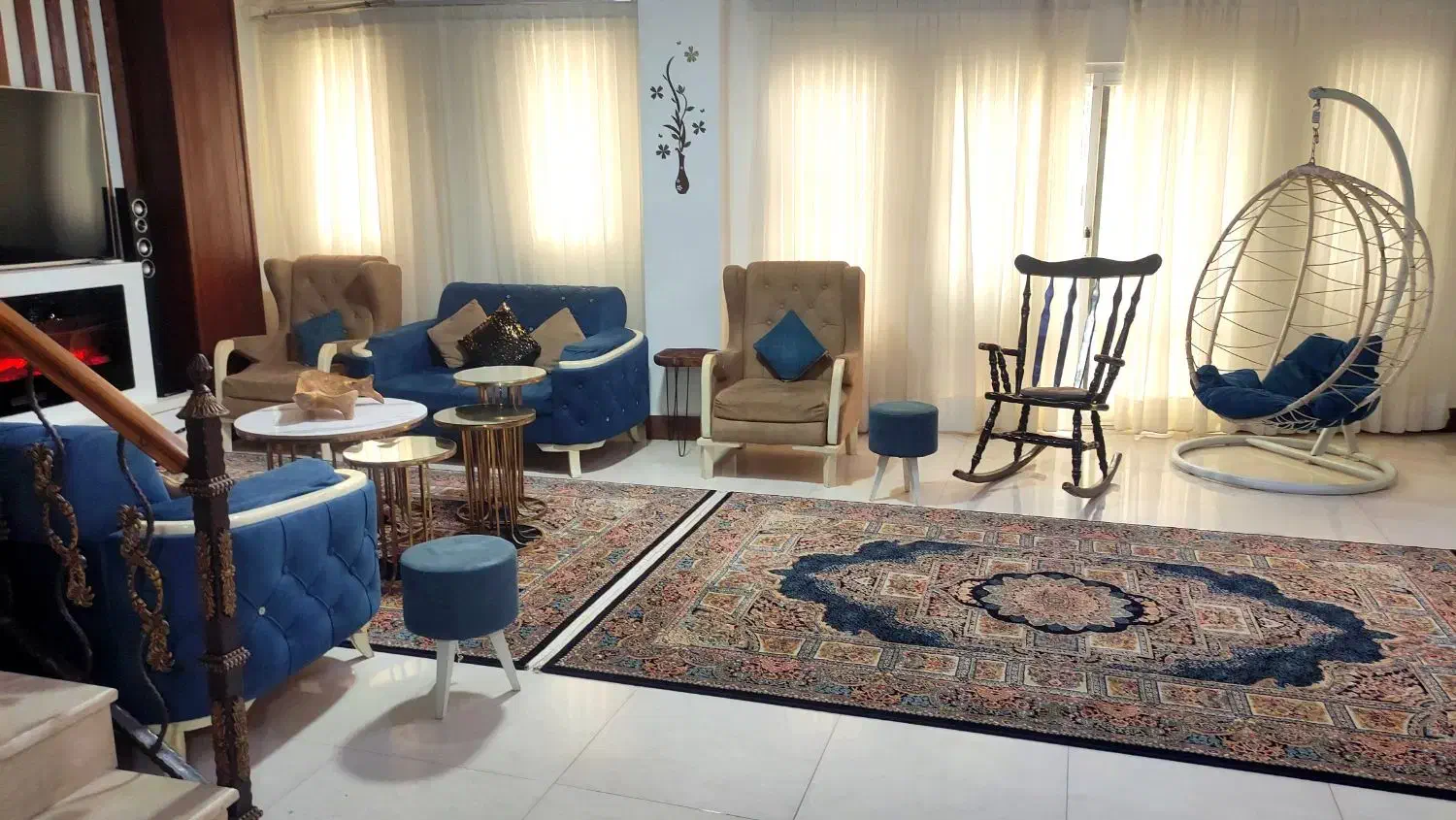 مبل چستر تمیز چوب نراد روسی|مبلمان خانگی و میز عسلی|ساری, |دیوار