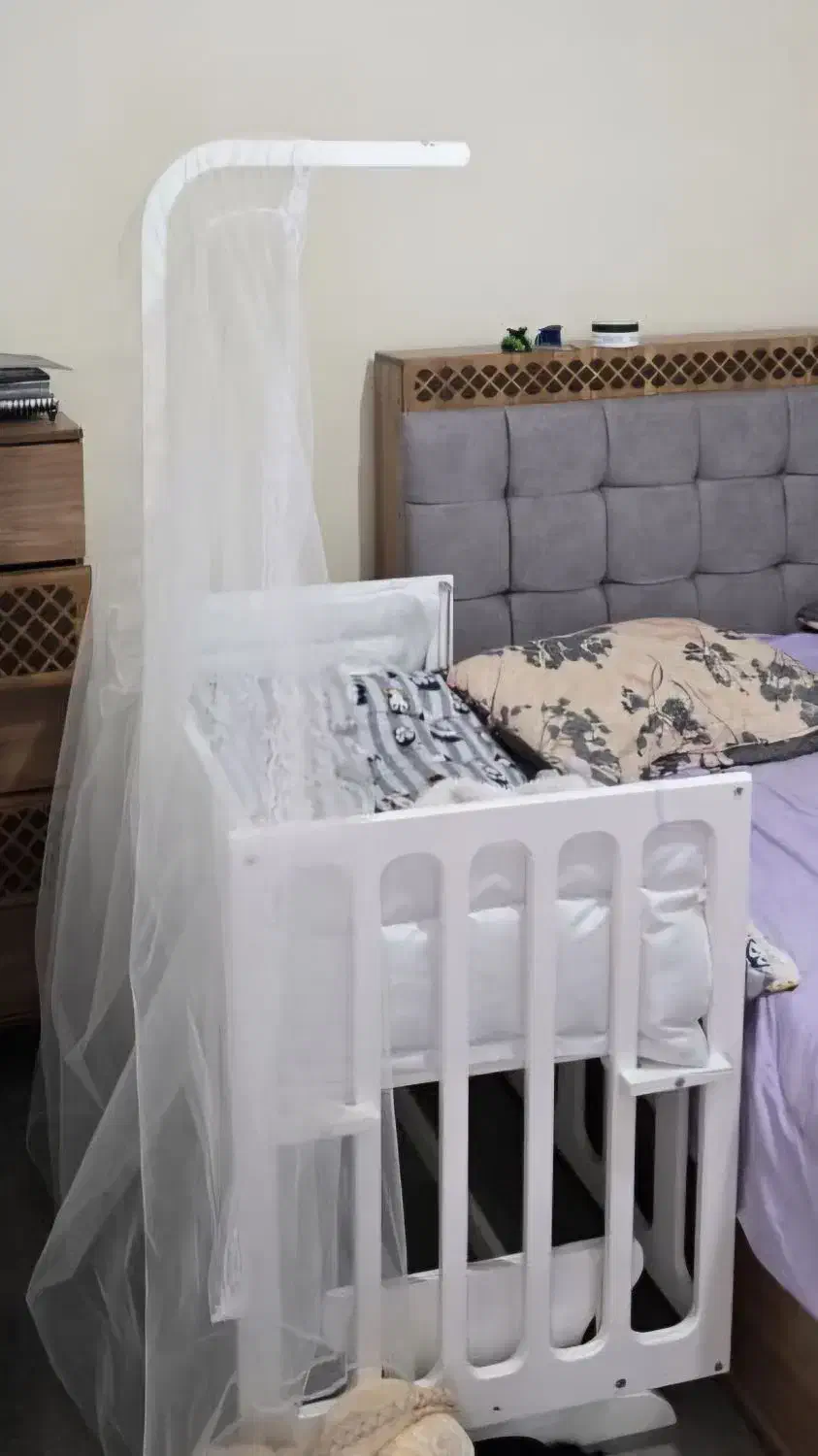 تخت کنار مادر|تخت و سرویس خواب|تهران, هفت چنار|دیوار