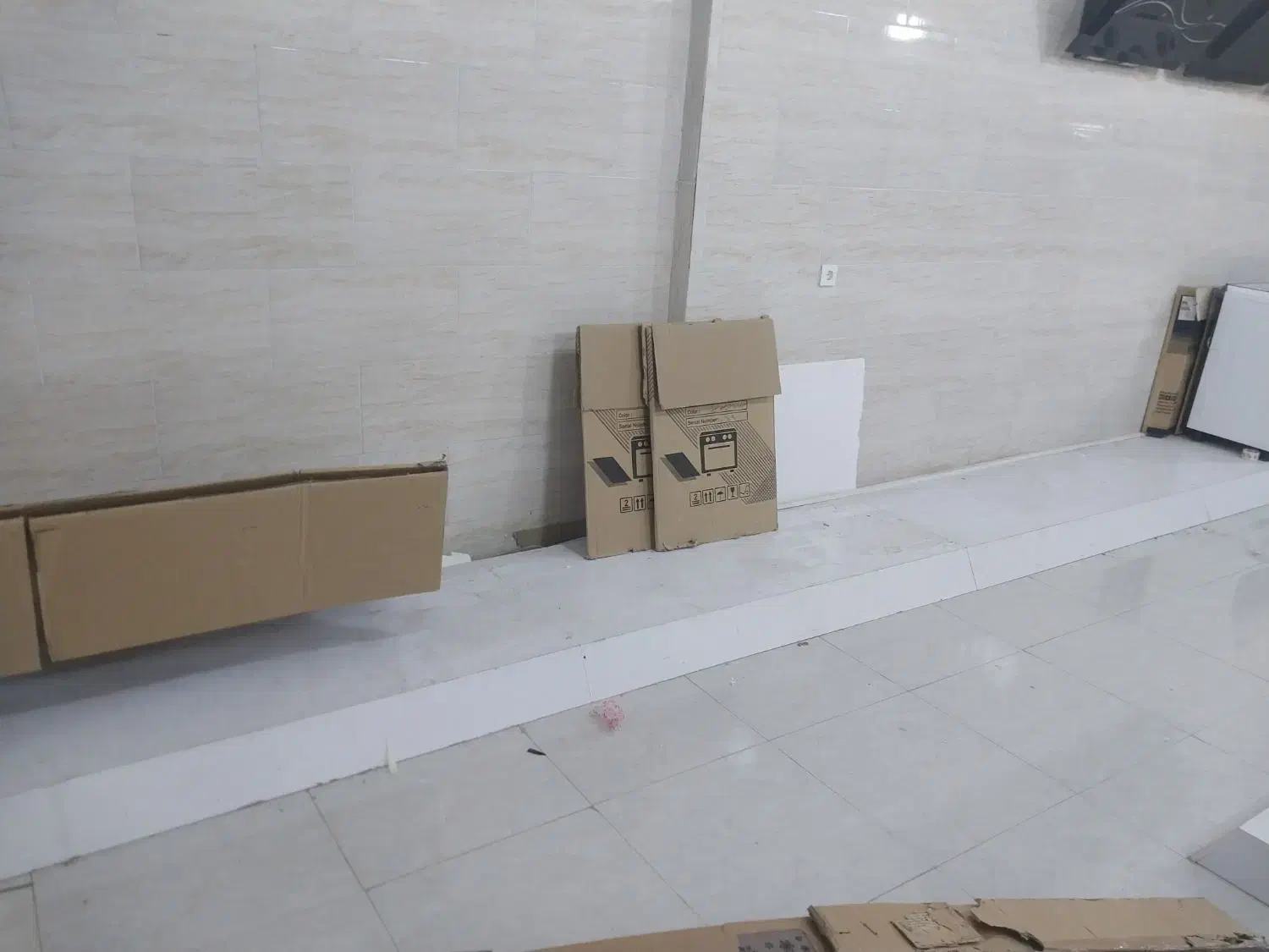 ویترین مغازه لوازم خانگی|فروشگاه و مغازه|نورآباد, |دیوار