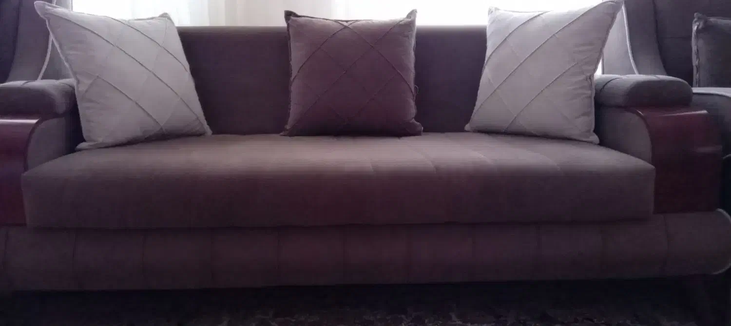 مبل هشت نفره تمیز وسالم بدون افتادگی وپاره گی|مبلمان خانگی و میز عسلی|اسکو, |دیوار