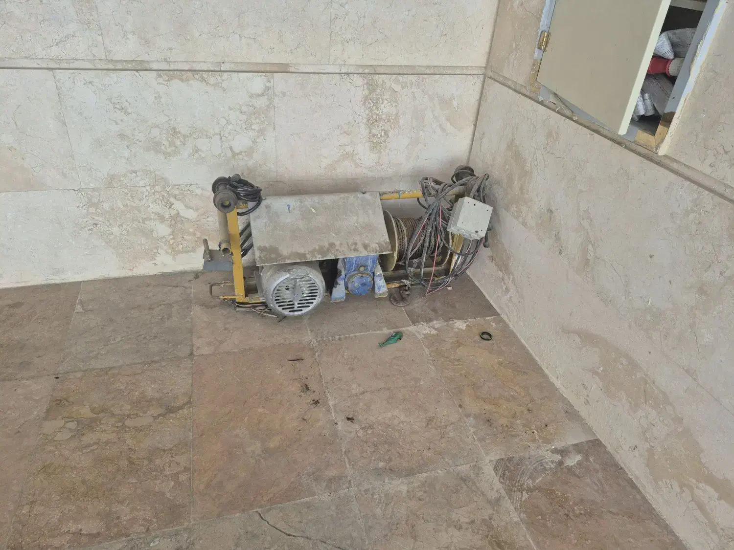 بالابر|مصالح و تجهیزات ساختمان|مشهد, دانشجو|دیوار