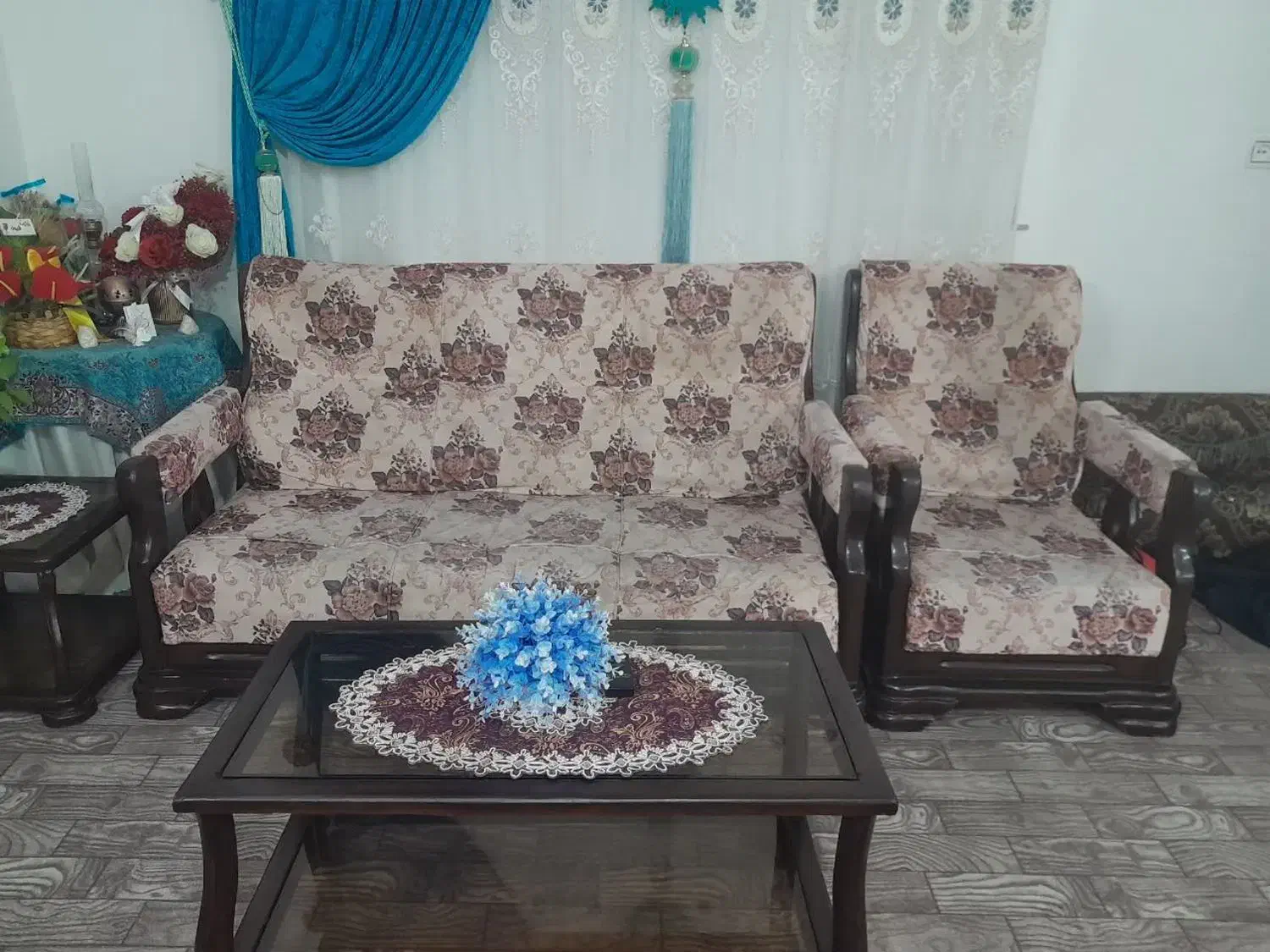 مبل هفت نفره کاملا سالم|مبلمان خانگی و میز عسلی|سیاهکل, |دیوار