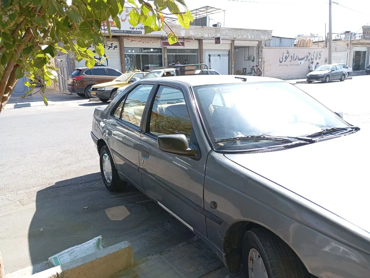 پژو ۴۰۵|خودرو سواری و وانت|شیراز, دباغ خانه|دیوار