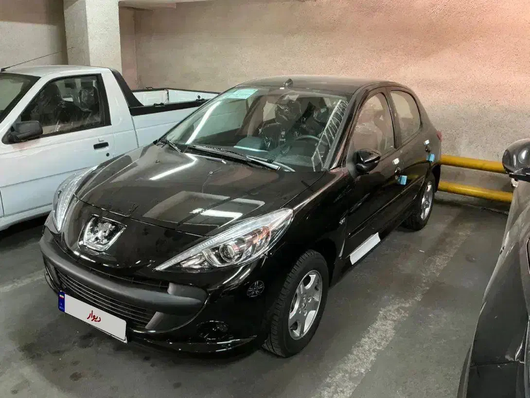 ۲۰۷ صفر اتوماتیک مشکی|خودرو سواری و وانت|تهران, سنائی|دیوار
