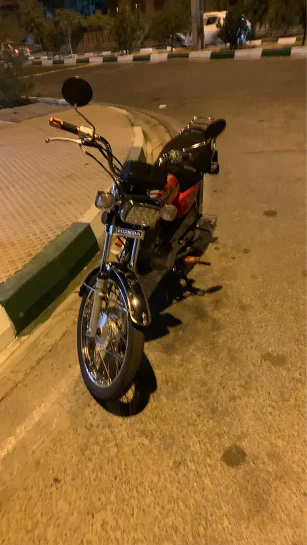 هوندا ۱۲۵ شهاب الگانس cdi|موتورسیکلت|پرند, فاز ۵|دیوار