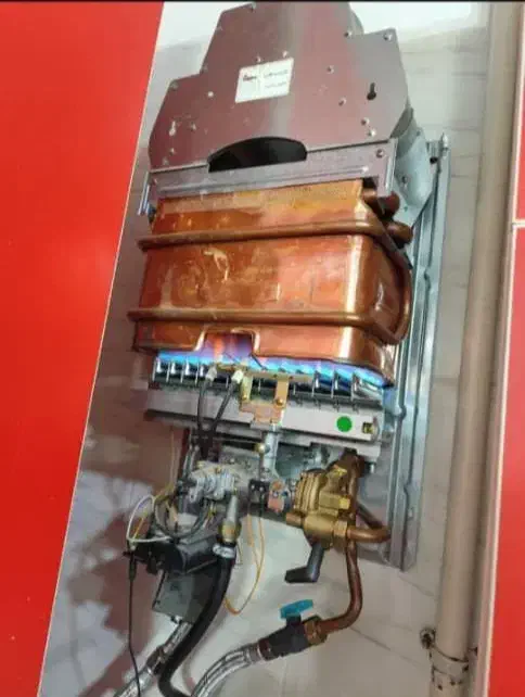 خرید وفروش ابگرمکن دیواری وفروش ابگرمکن|آبگرمکن، پکیج، شوفاژ|اهواز, گلستان|دیوار