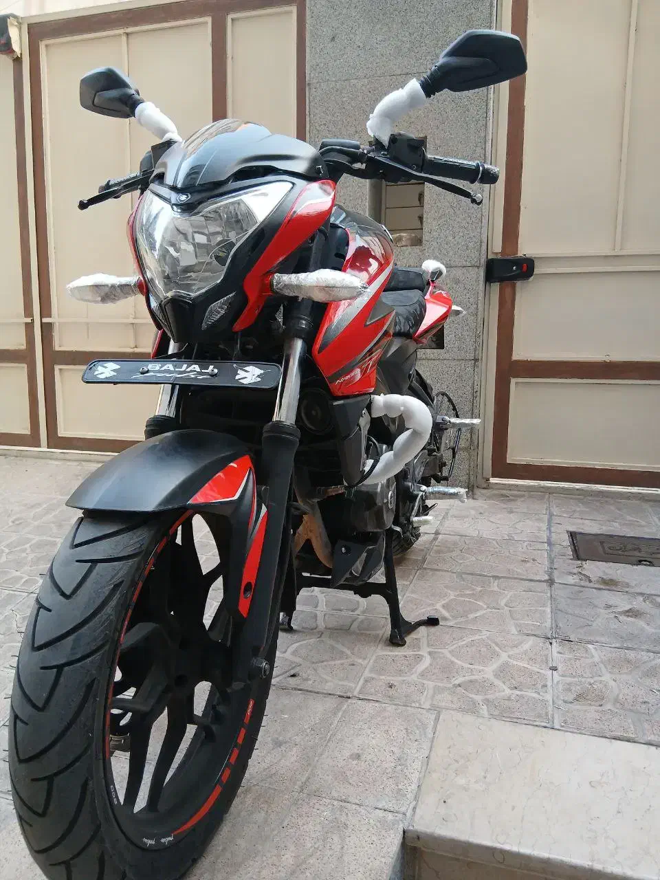 مدل 96 سالم و اماده سواری ns200|موتورسیکلت|تهران, ائمه اطهار|دیوار