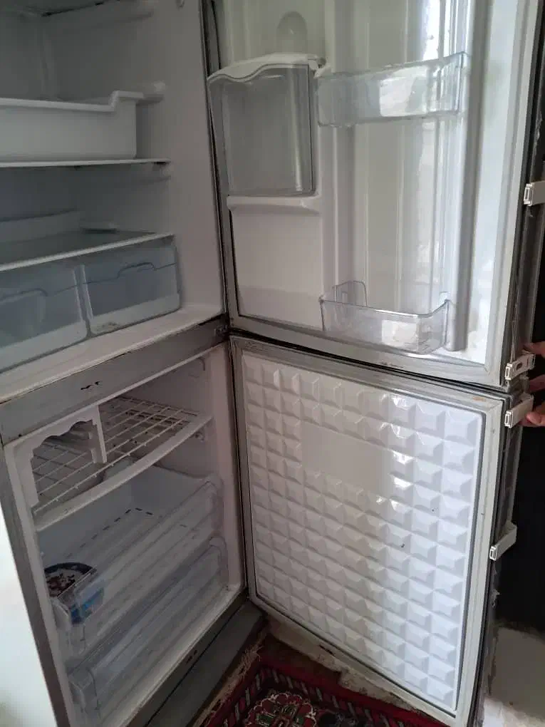 یخچال|یخچال و فریزر|پیشخور, |دیوار