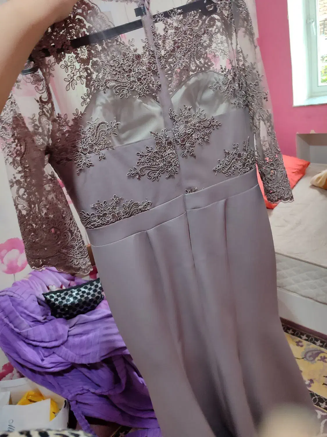 دو عدد لباس مجلسی|لباس|ارومیه, |دیوار