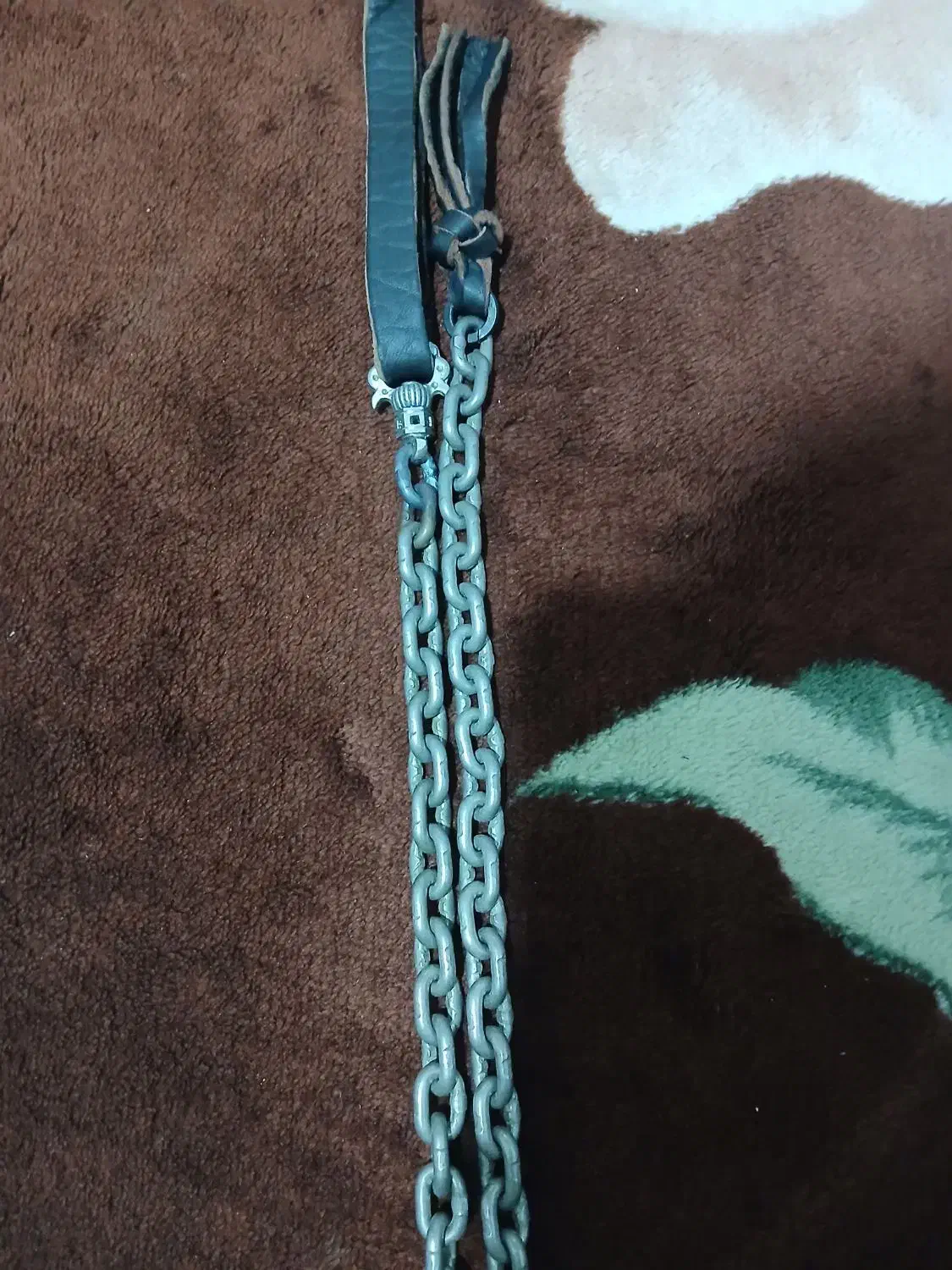 زنجیراصلی|بدلیجات|ابریشم, |دیوار