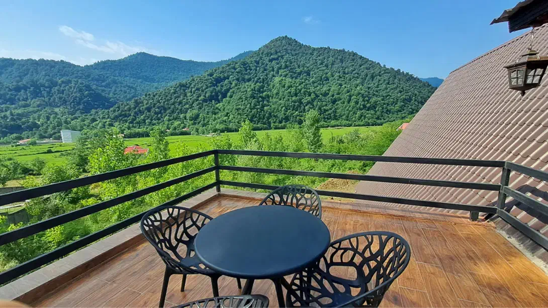 اجاره کلبه سوئیسی لوکس دوخوابه جکوزی دار (کد۵۵)|اجارهٔ کوتاه‌مدت ویلا و باغ|رشت, منظریه|دیوار