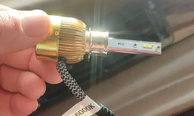 هدلایت|لامپ و چراغ|شیروان (لرستان), |دیوار