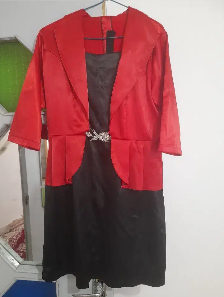 تعدادی لباس مجلسی وشومیز|لباس|گناباد, |دیوار