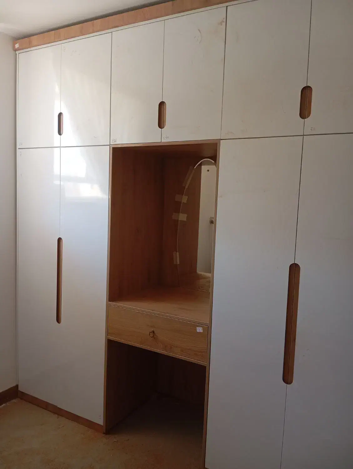 کابینت ،کمد دیواری،تیوی وال،دکور مغازه|خدمات پیشه و مهارت|ملایر, |دیوار