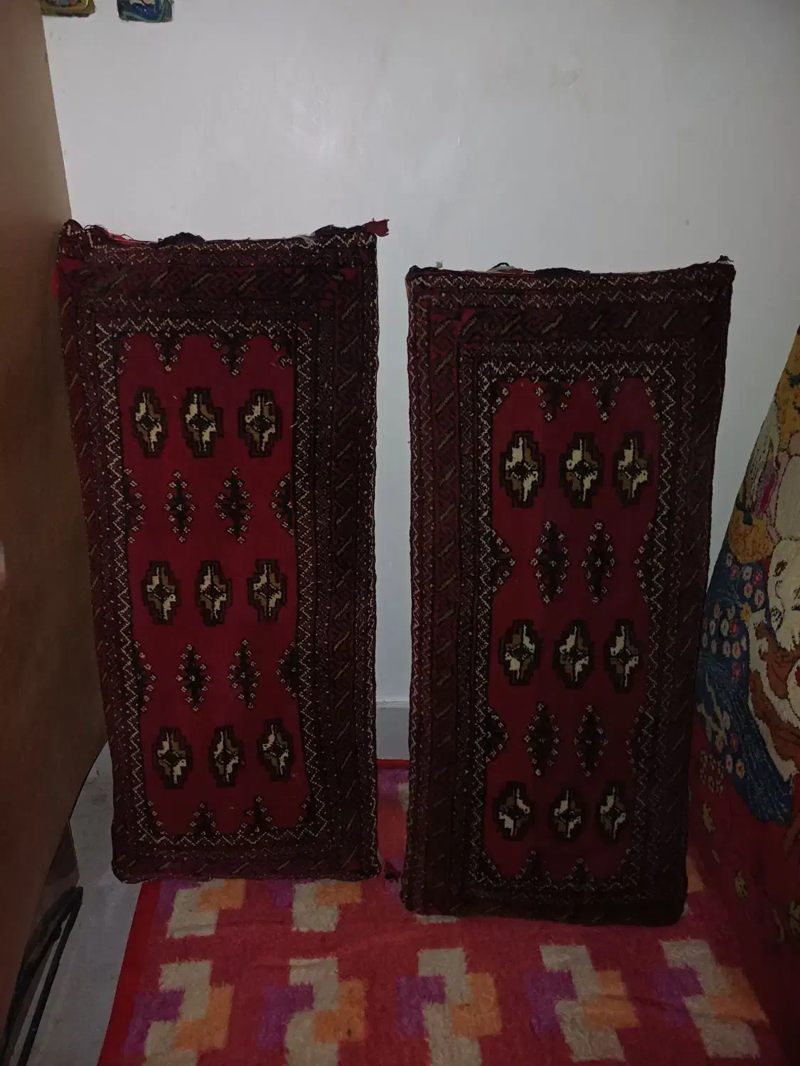 پشتی دستبافت|پشتی|تربت جام, شهید نصرالهی|دیوار